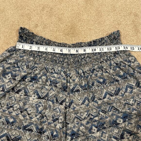 Wrap London Stretch Waist Soft Lined Shorts Women Approximate Size Large - Picture 3 of 8